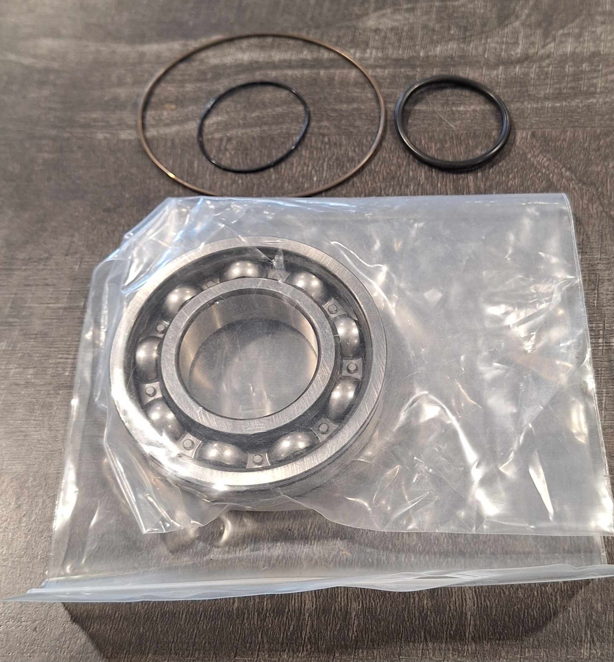 TERÄP. VÄLIHAMMASPYÖRÄN LAAKERISARJA